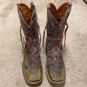 Women’s Dan Post cowboy boots